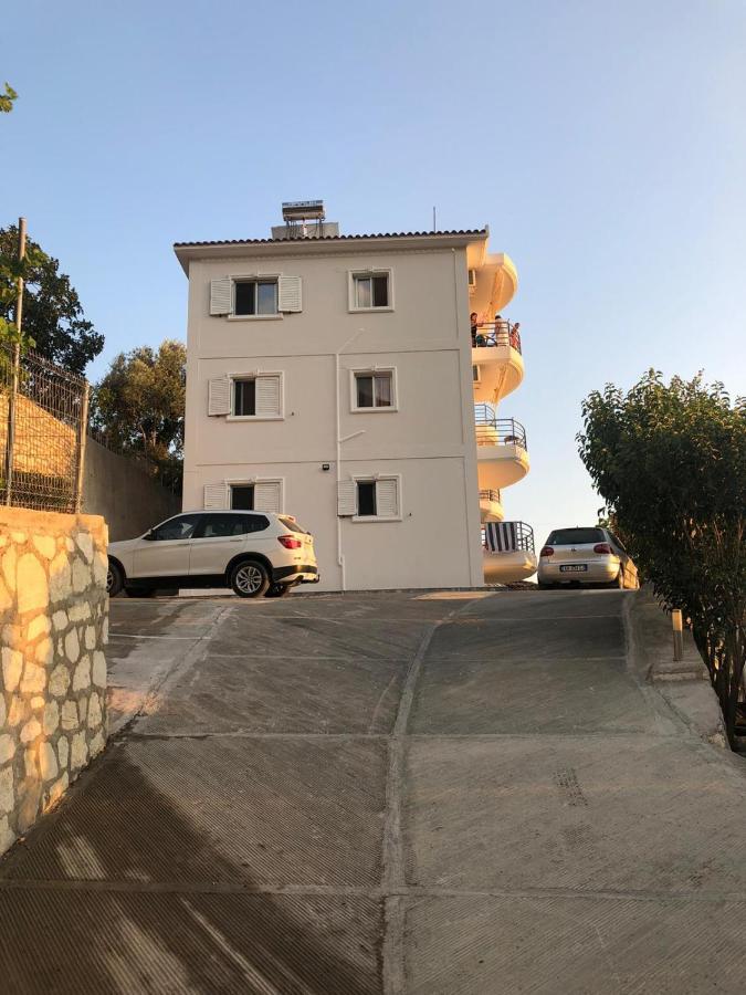 Emiliano Apartment Borsh